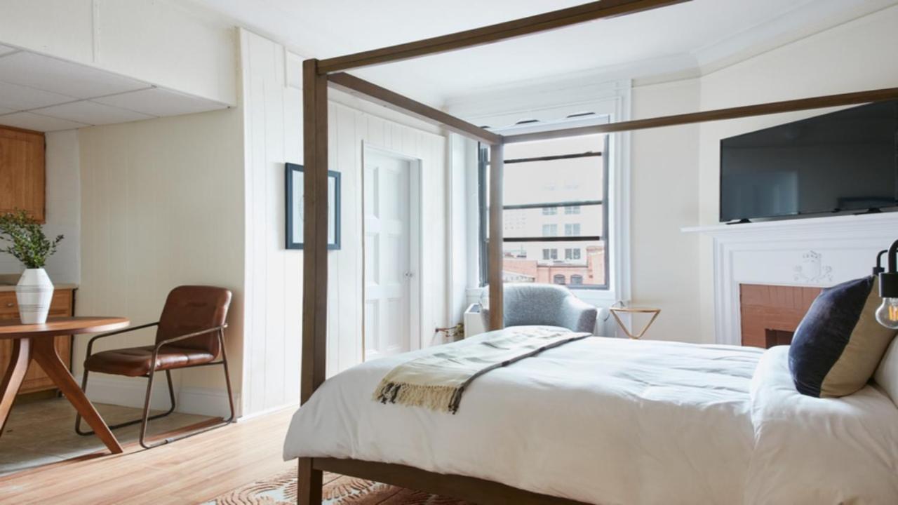 Charming Downtown Crossing Suites By Sonder Everett Экстерьер фото